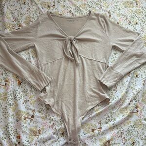 Abercrombie Soft & Cozy Taupe Beige Long Sleeve Tie Fromt Bodysuit